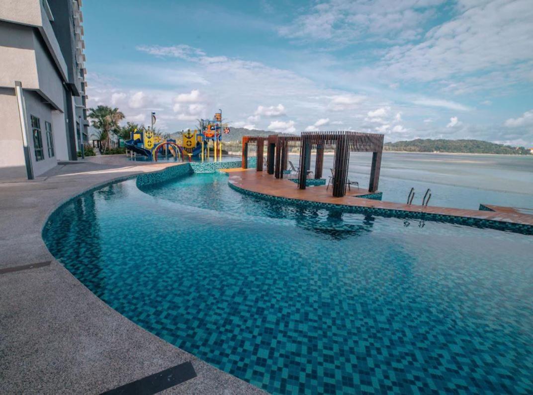 Cozy Seaview Studio At Imperium Residence Tanjung Lumpur Kuantan Exterior photo